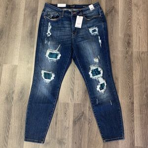 NWT patched Judy Blue Jeans